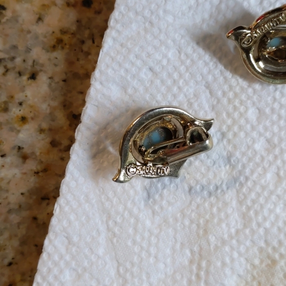 Vintage Sarah Coventry Earrings Faux Turquoise Pea - Picture 7 of 13